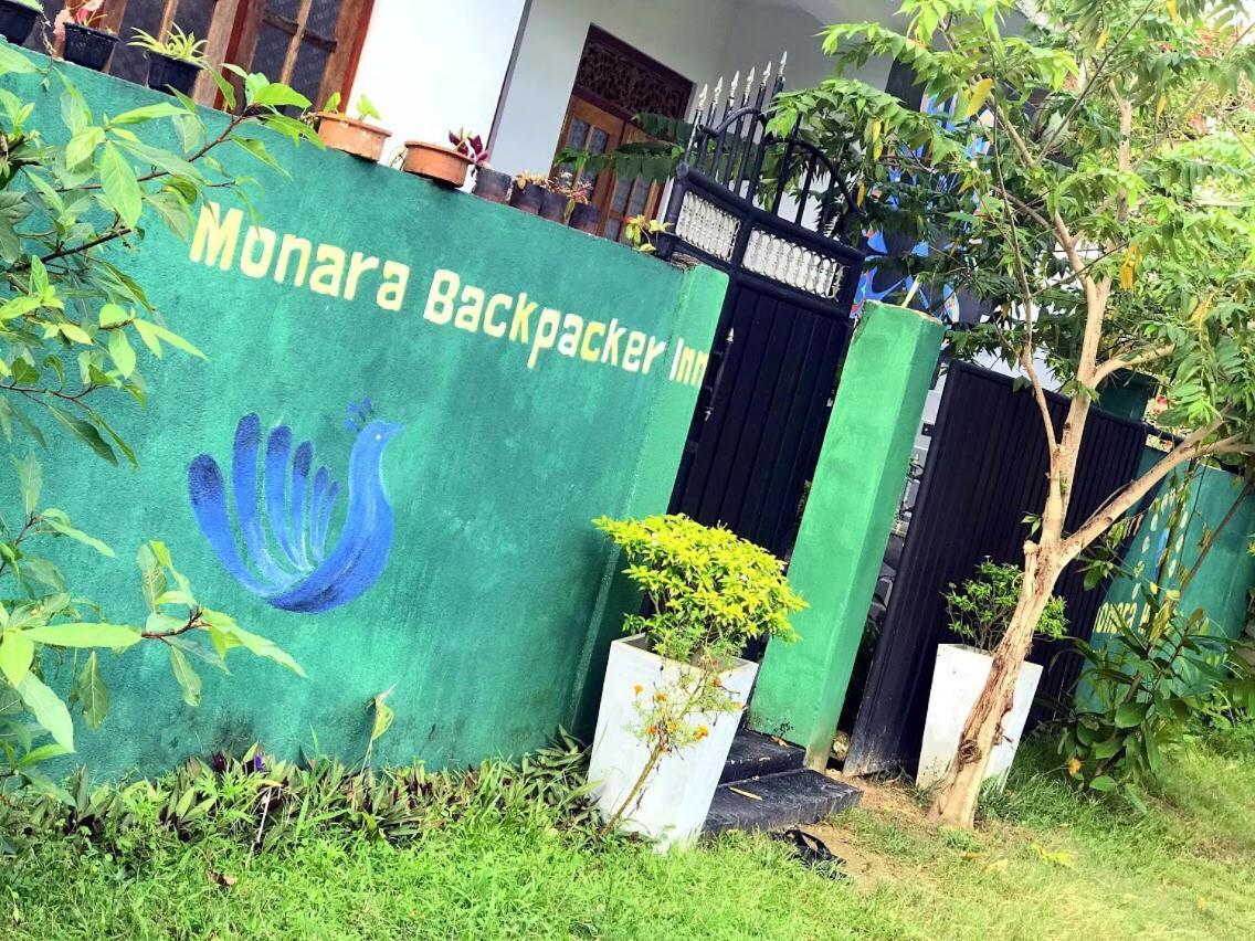 Monara Backpacker Inn Unawatuna Exterior photo